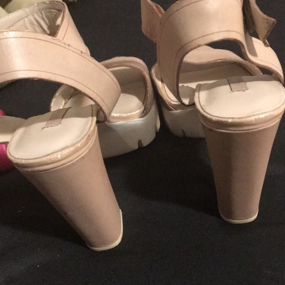 ZARA Nude Chunky Platform Heels 👡🌈 - Picture 5 of 7